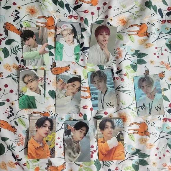 K-Pop Idol Photocard Set